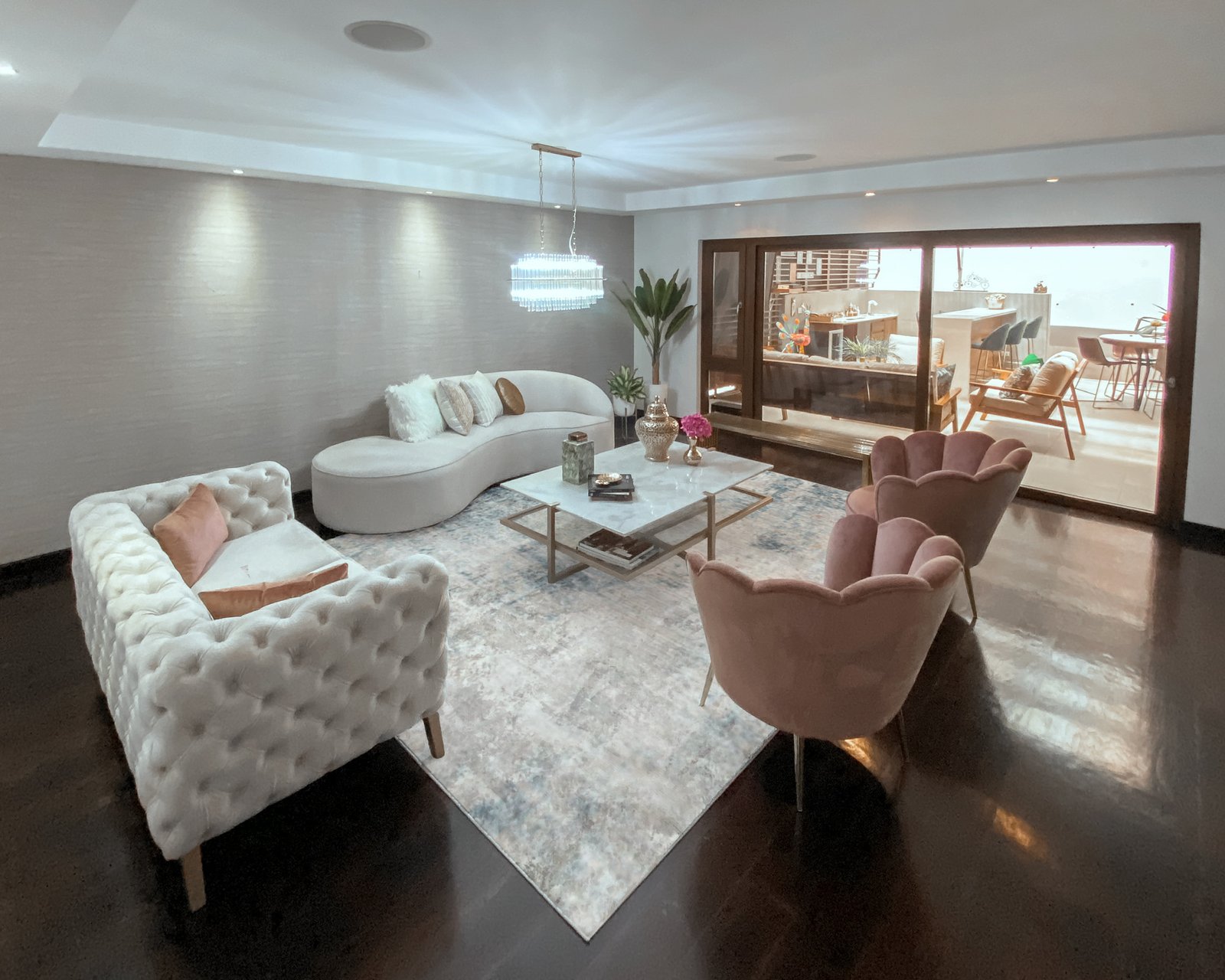Living Room & Bar